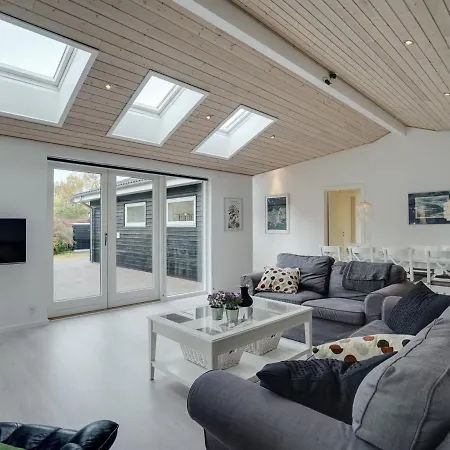別荘 Hunlef - 400m From The Sea In Djursland And Mols By Interhome
