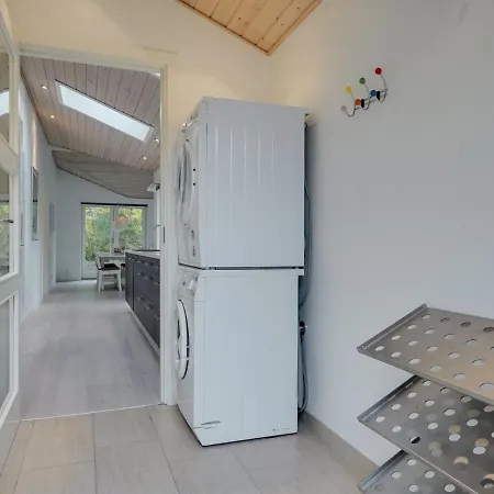 Hunlef - 400m From The Sea In Djursland And Mols By Interhome エーベルトフト