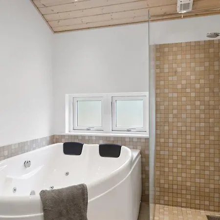 Feriehus Hunlef - 400m From The Sea By Interhome